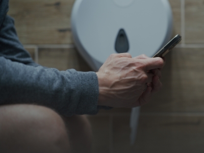 Scrolling on the seat? Think again